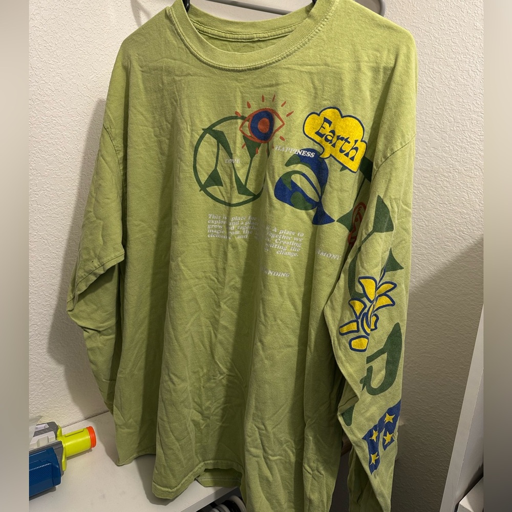 Global Hiatus Green Graphic Long Sleeve Shirt
